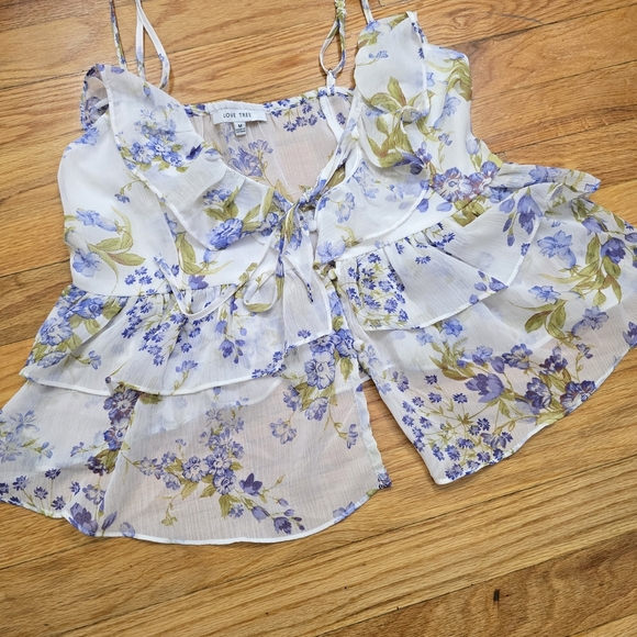 Love Tree Floral Ruffle Camisole in Blue and Green - Picture 2 of 7